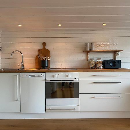 Peaceful And Scandinavian-Style Guesthouse With Scenic Nature And Seaview In High Coast Domsjo Exterior foto